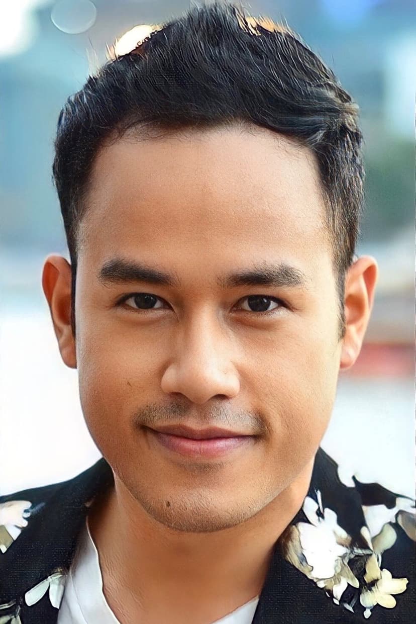Suwinit Panjamawat profile