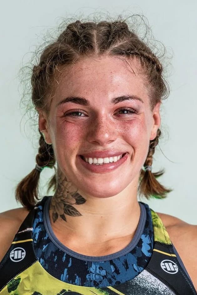 Veronika Smolkova profile