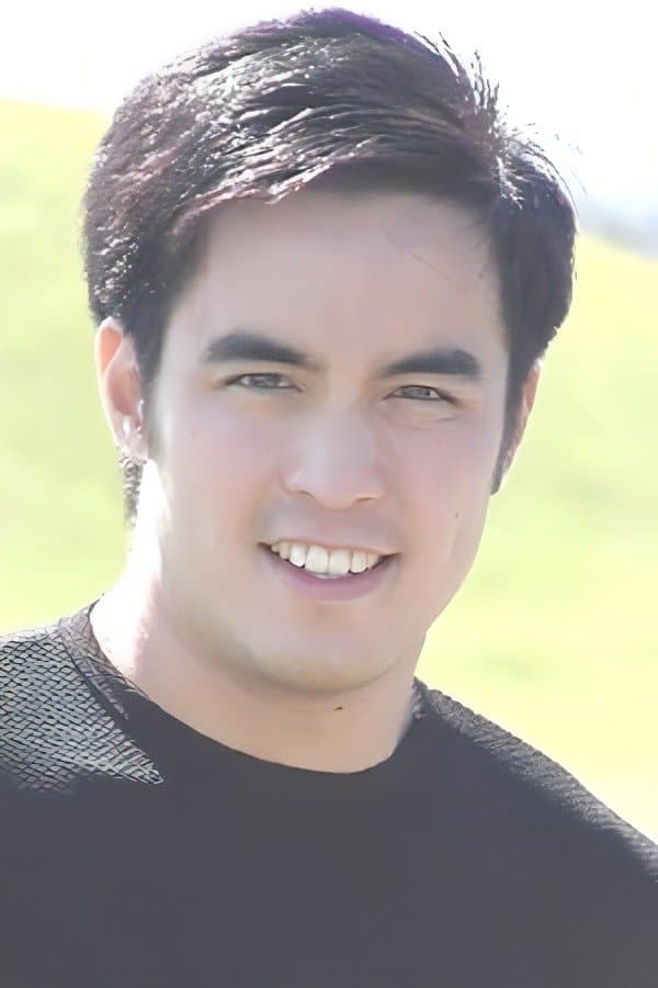 Onemig Bondoc profile