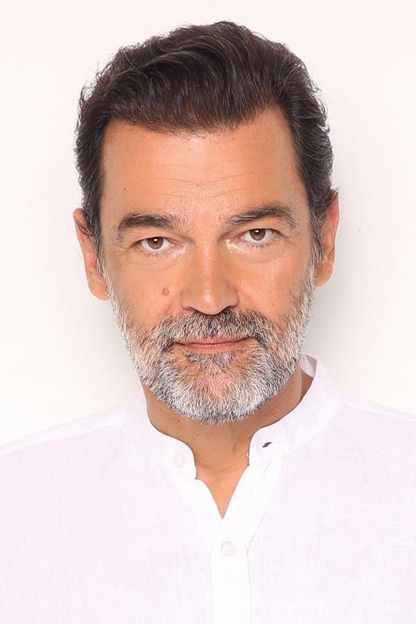 Konstantinos Kazakos profile