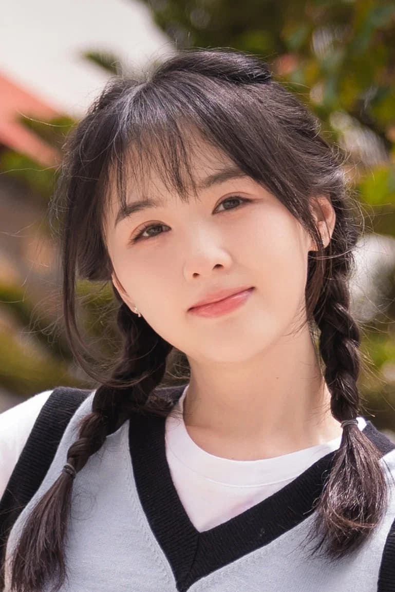Yang Qianya profile