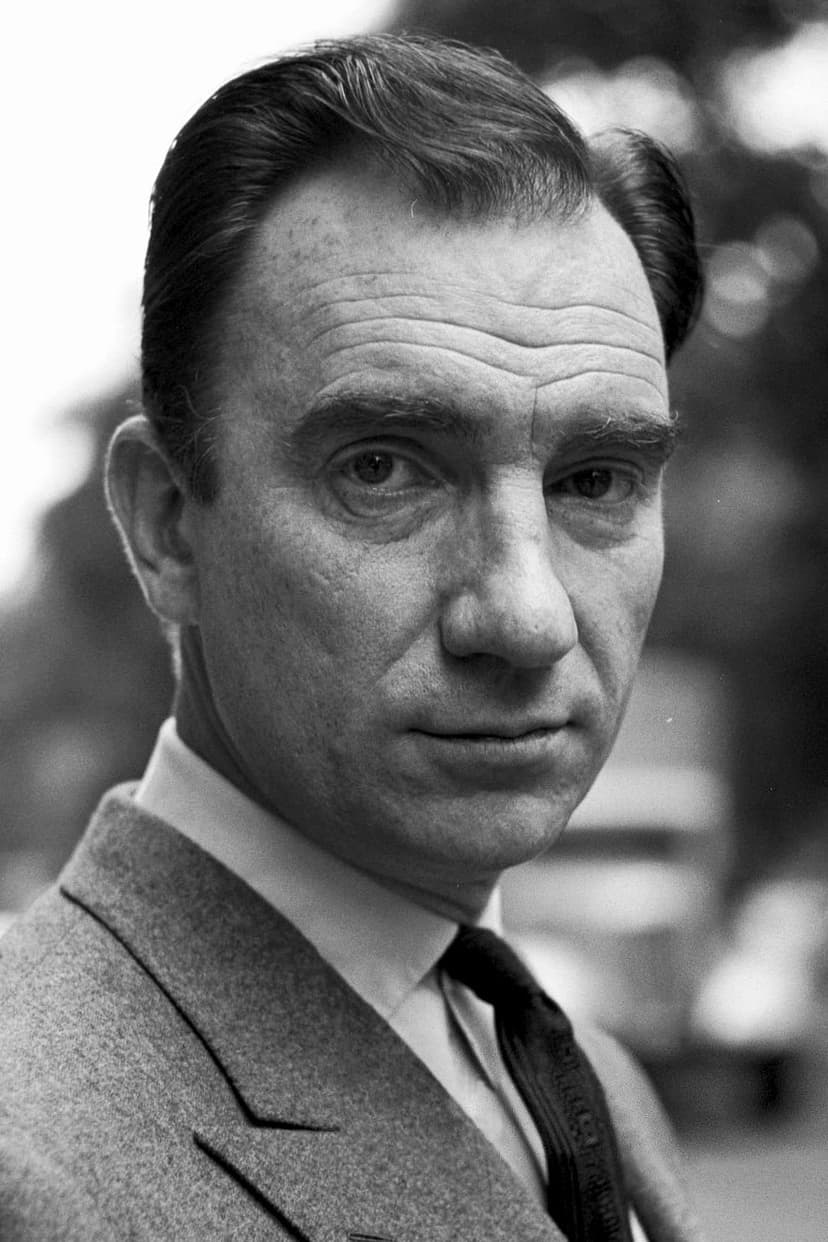 Fernando Fernán Gómez profile