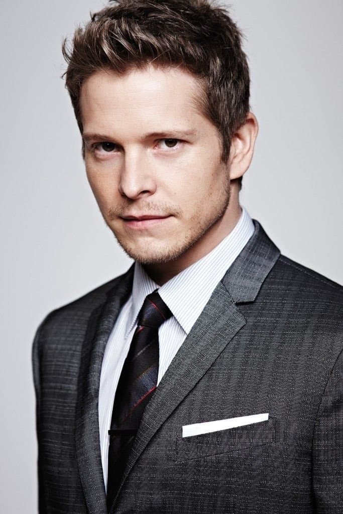 Matt Czuchry profile