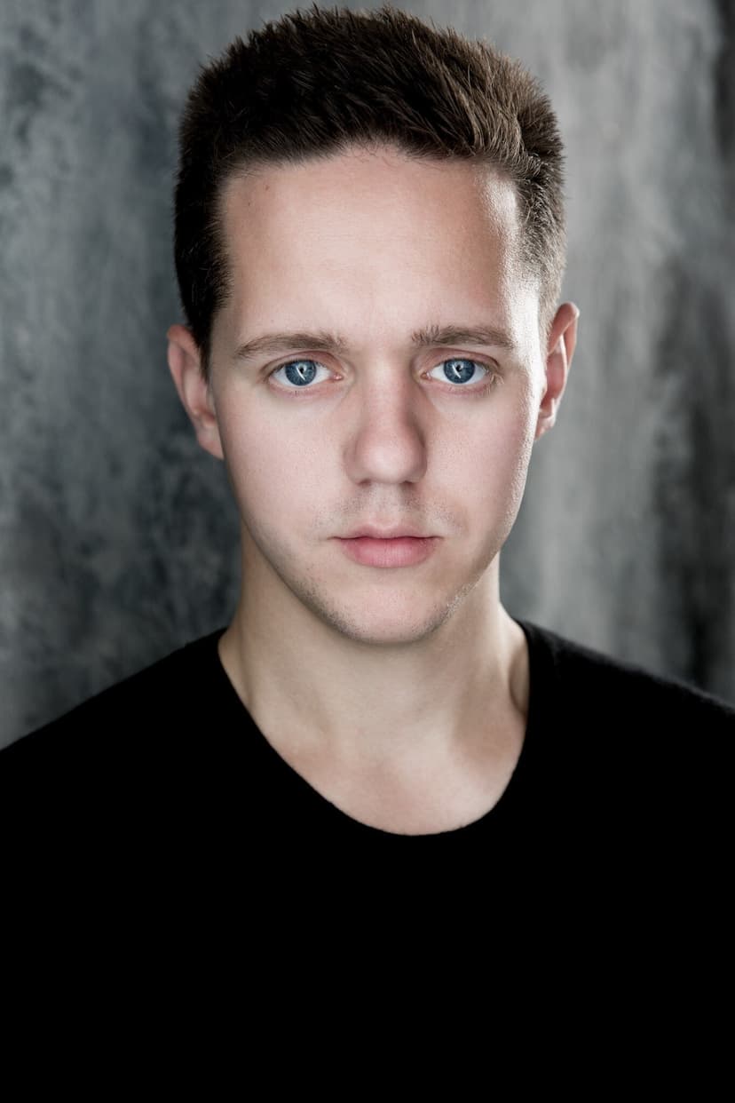 Stevee Davies profile