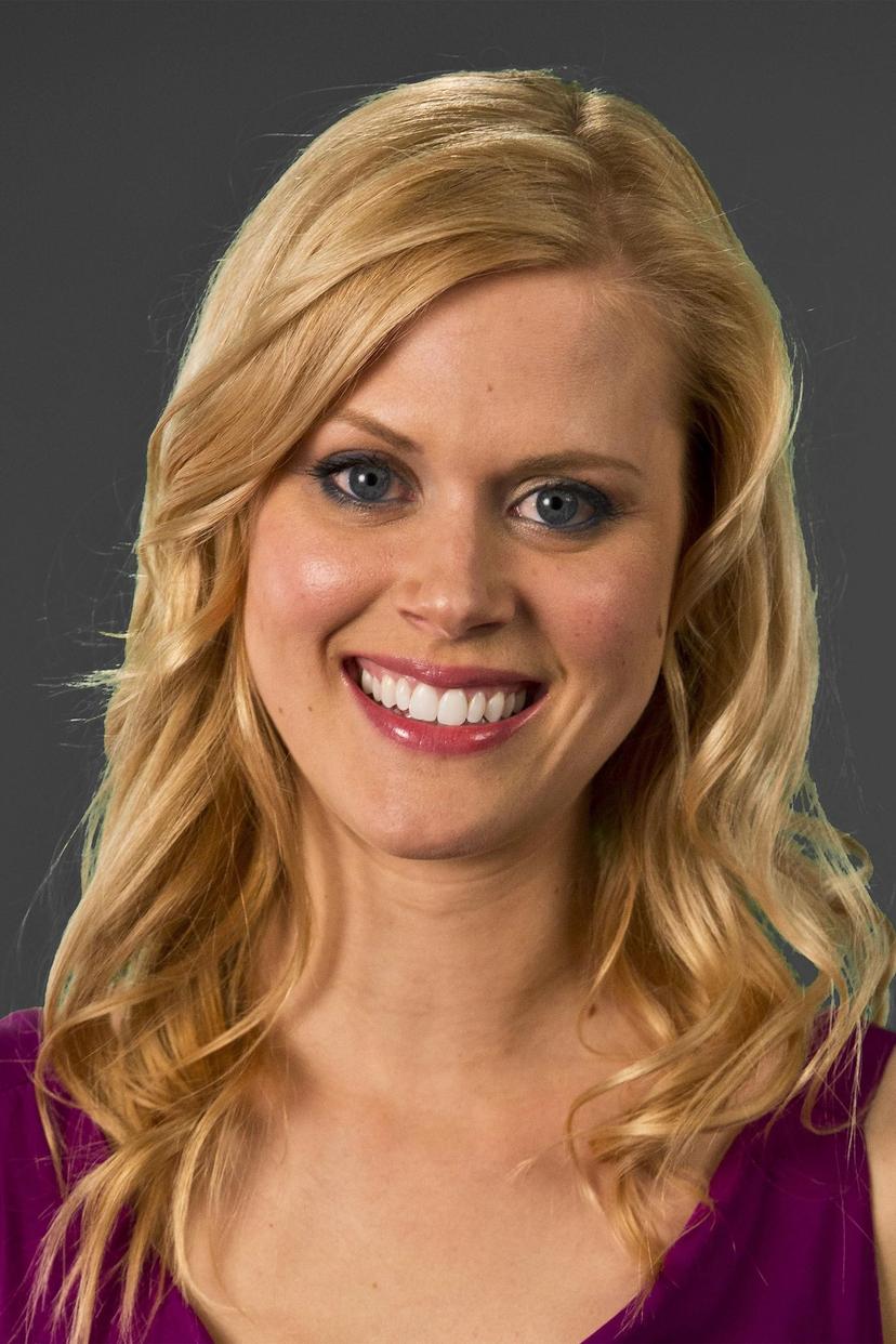 Janet Varney profile