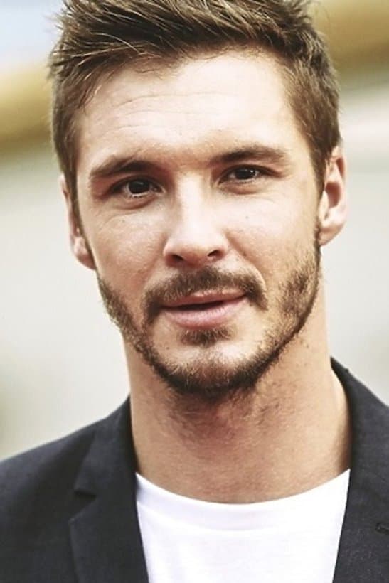 Mikołaj Roznerski profile