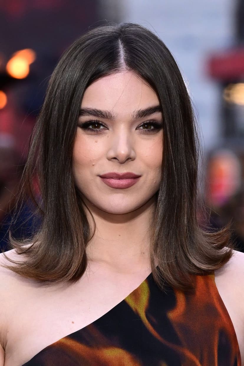 Hailee Steinfeld profile