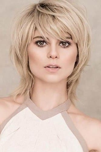 Julianne Trevisol profile