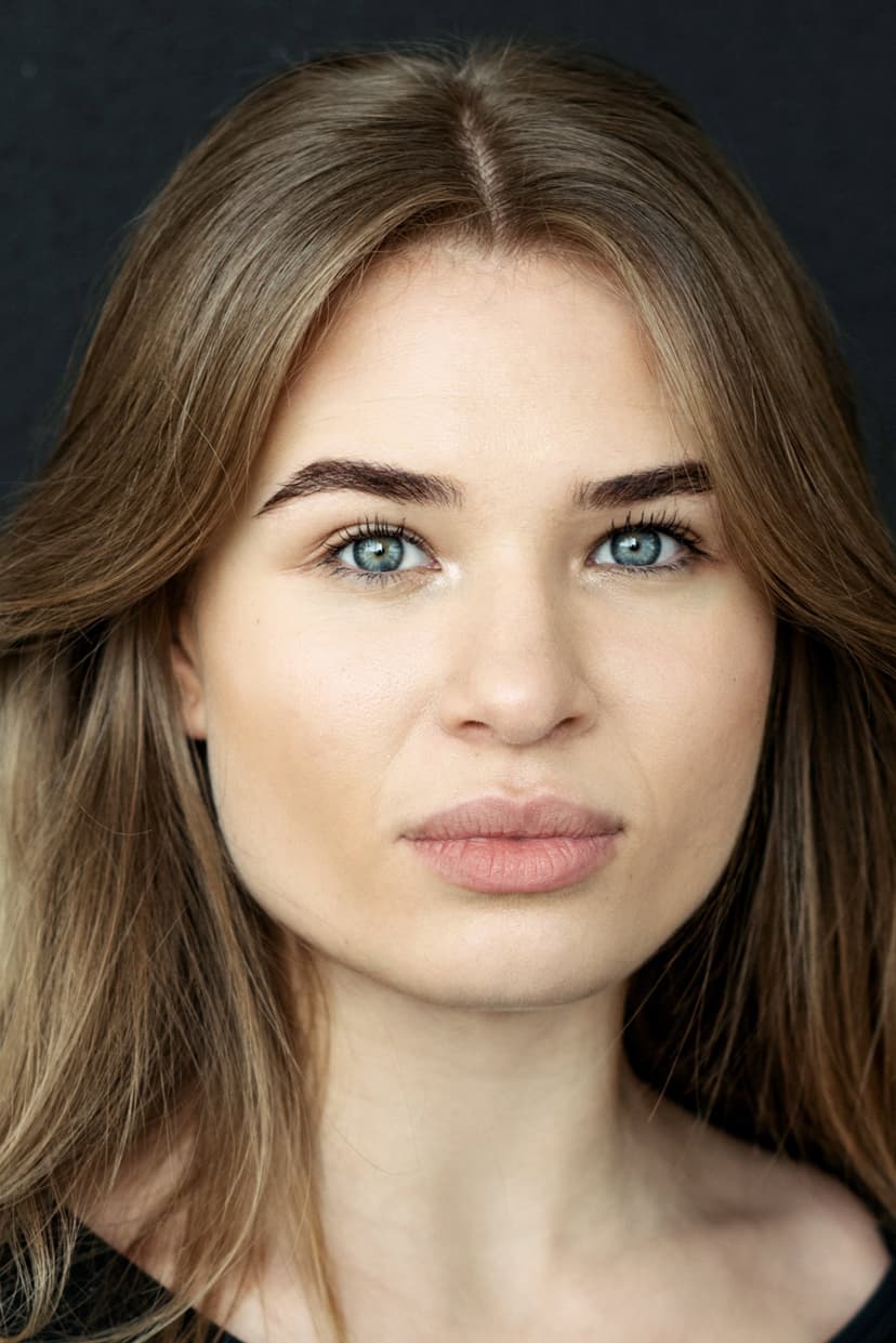 Emily Drobňáková profile