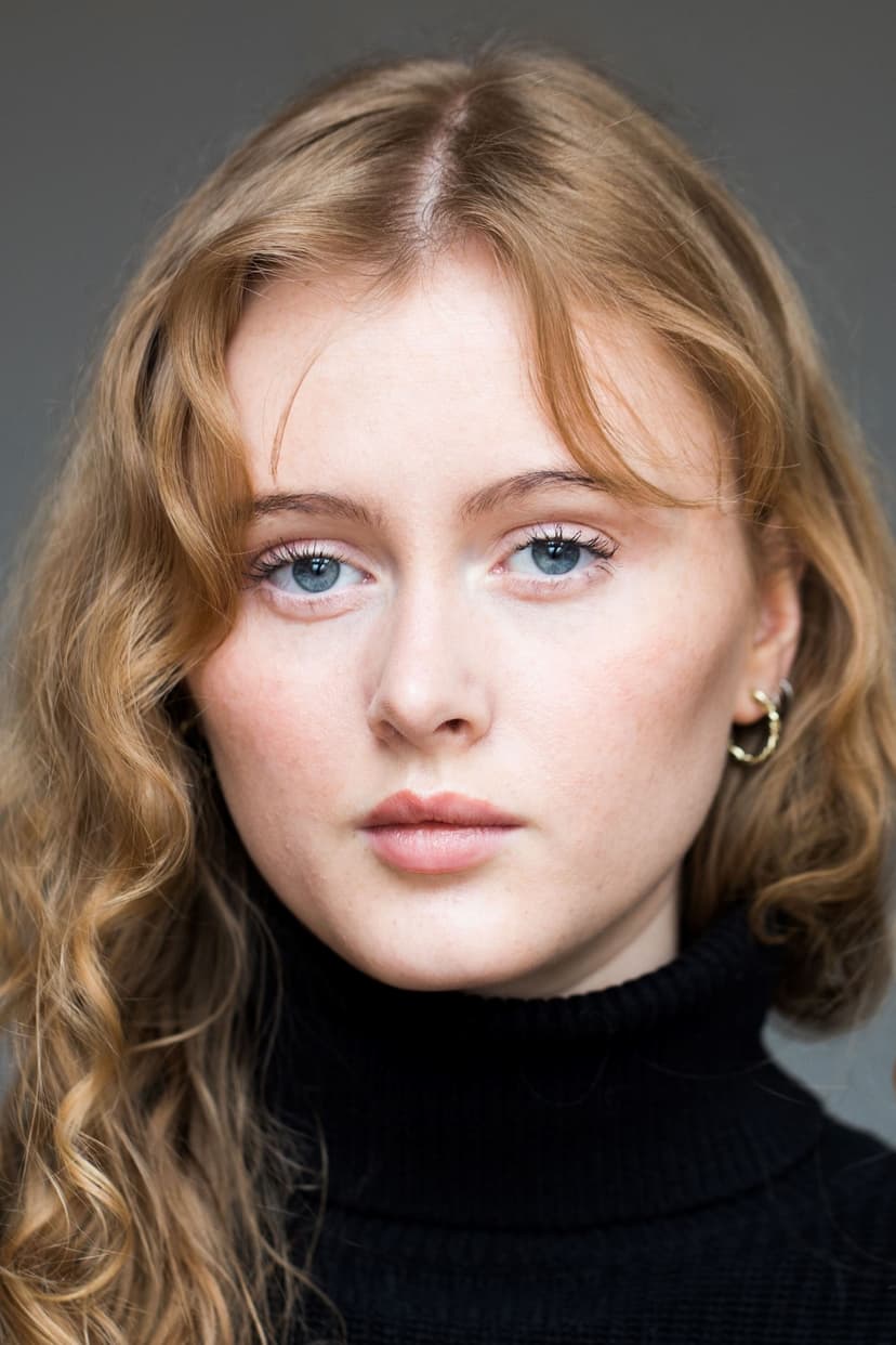 Elín Hall profile