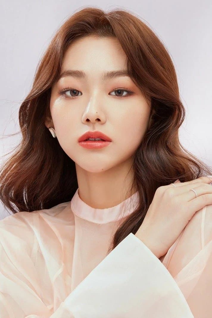 Kang Mi-na profile