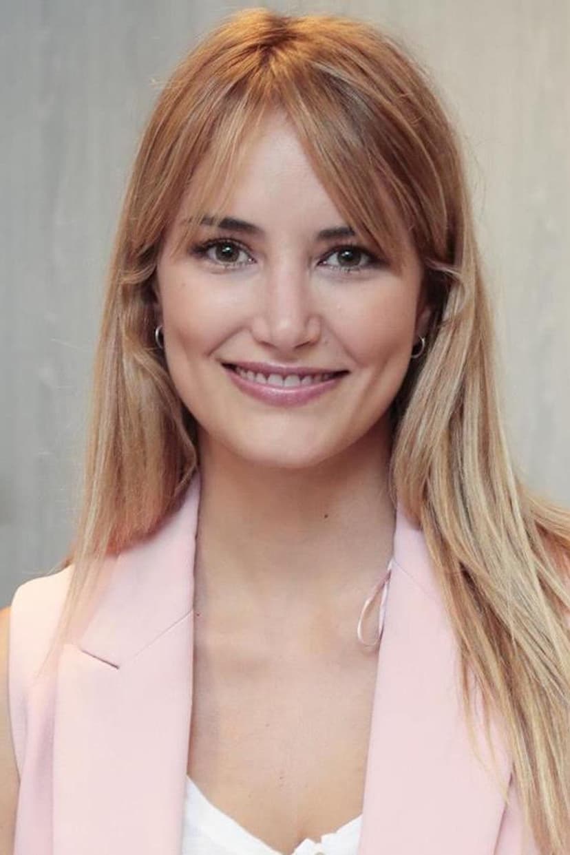 Alba Carrillo profile