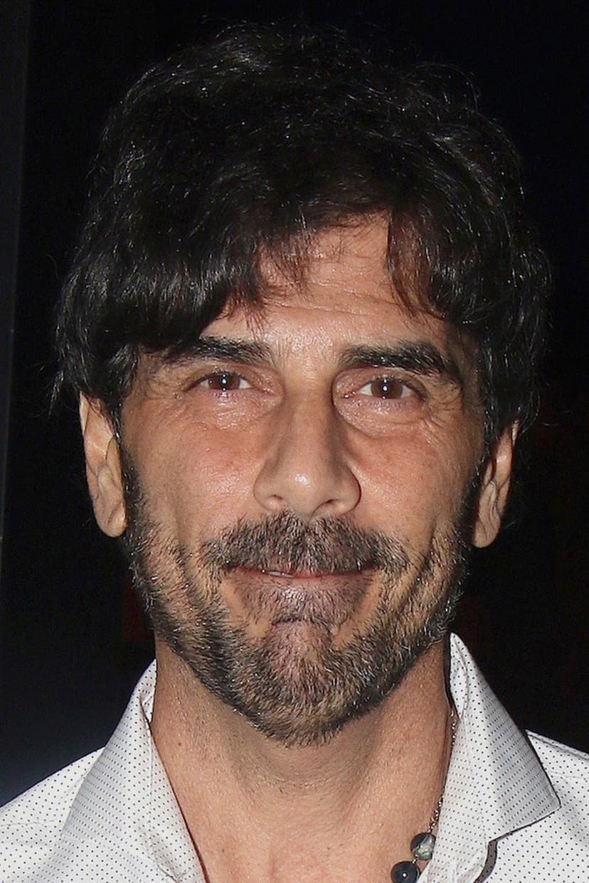 Juan Darthés profile