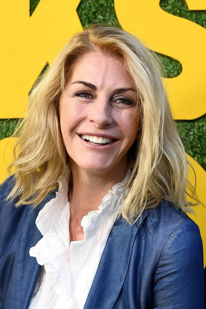 Lisa Hogan profile