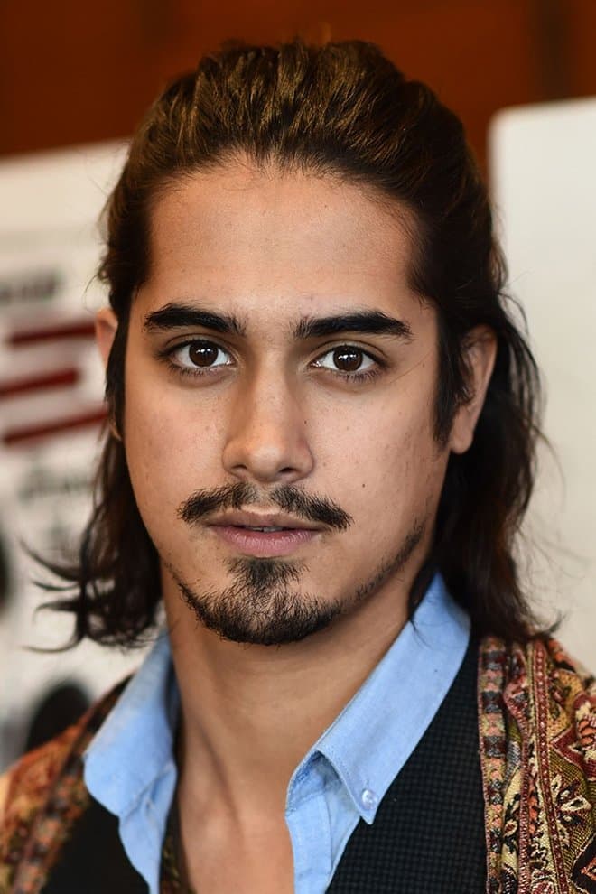 Avan Jogia profile