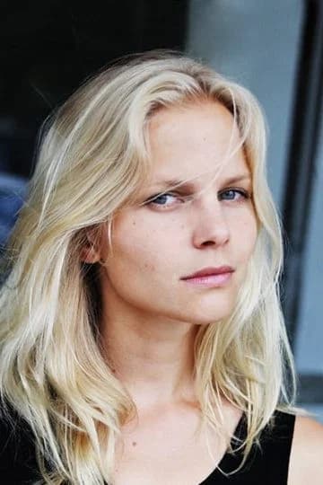 Sinja Dieks profile
