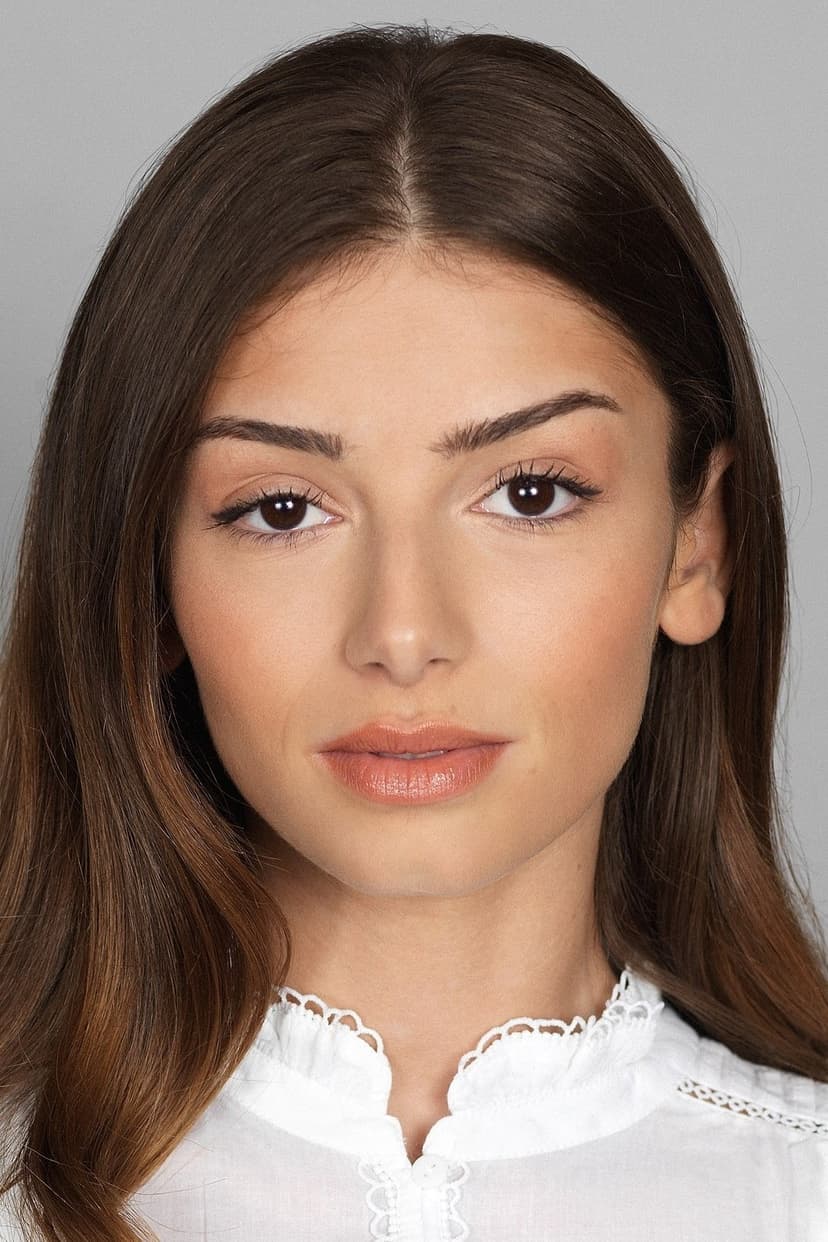 Mimi Keene profile