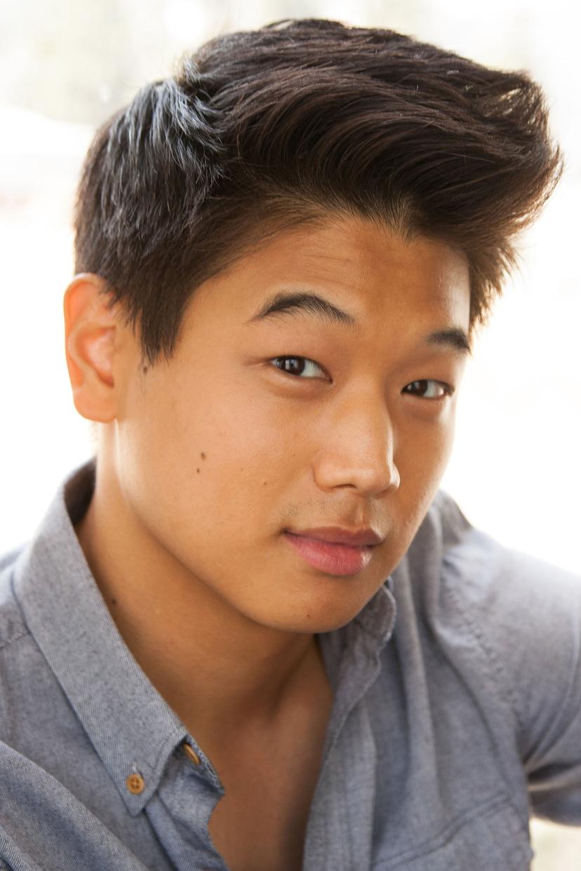 Ki Hong Lee profile