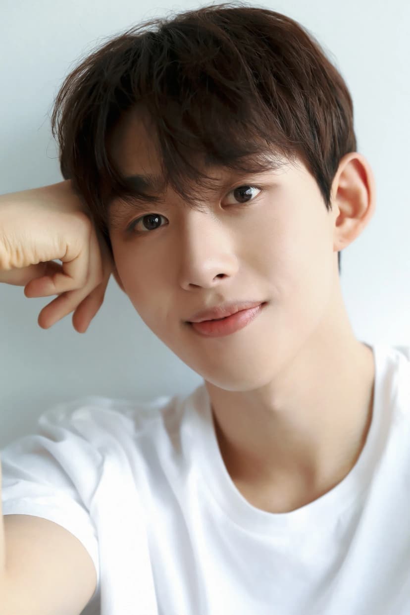 Lee Do-han profile