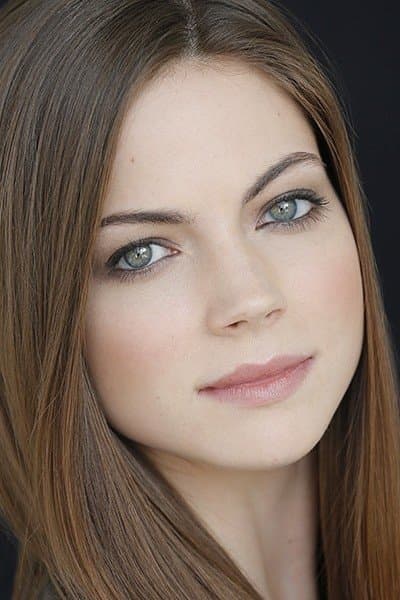Caitlin Carver profile