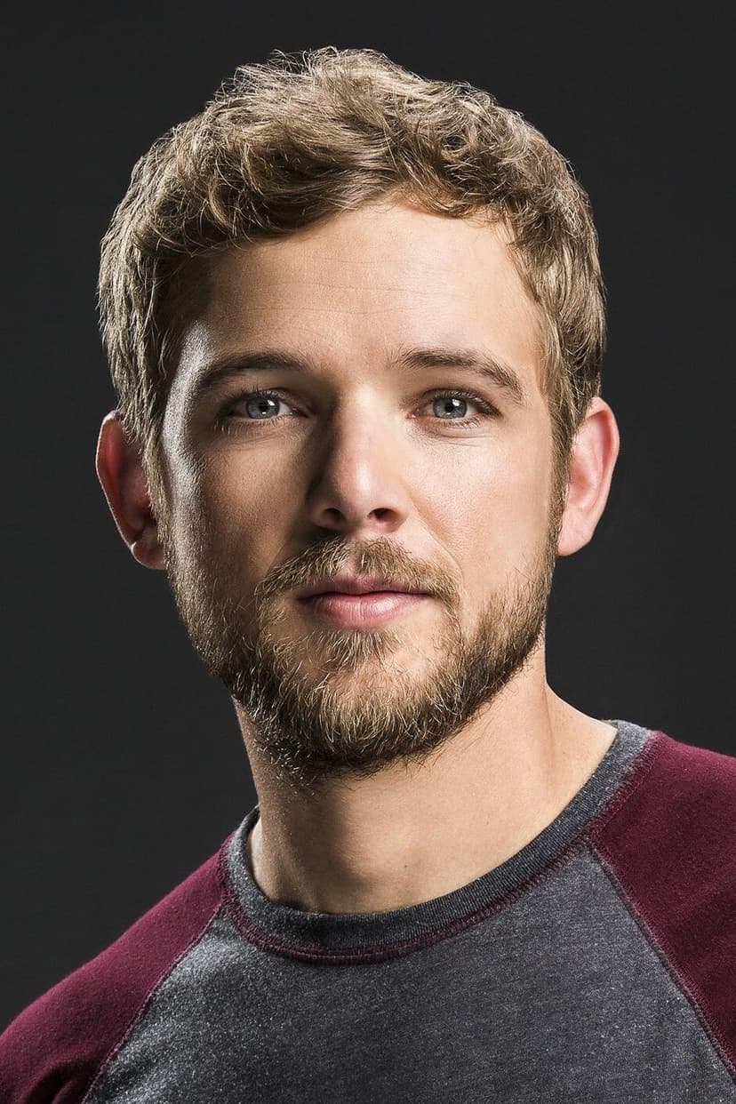 Max Thieriot profile