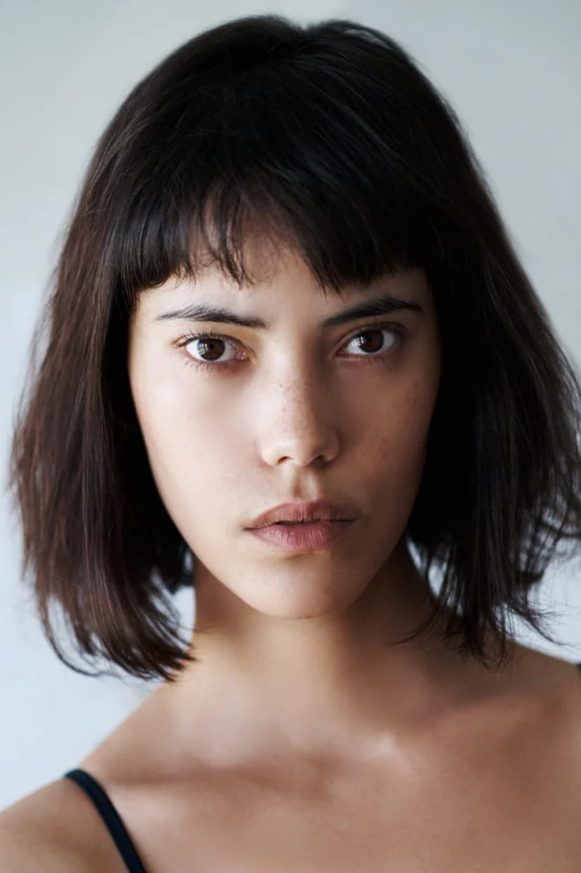 Chloe Hirschman profile