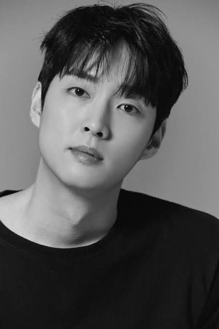 Kang Young-suk profile