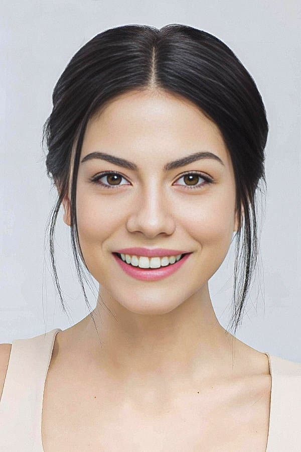 Demet Özdemir profile