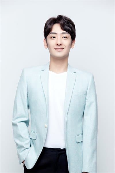 Xiang Hao profile
