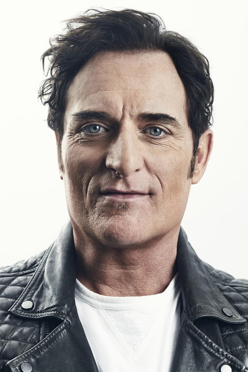 Kim Coates profile