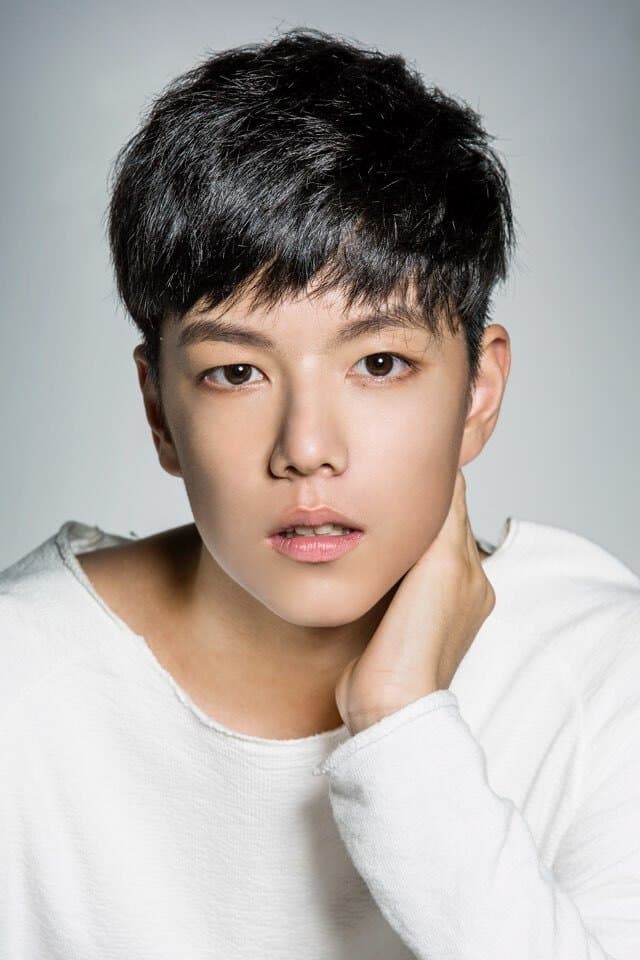 Min Ji-Hyuk profile