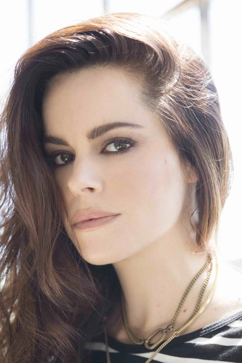 Emily Hampshire profile
