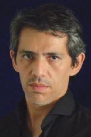 Ariel Chavarría profile