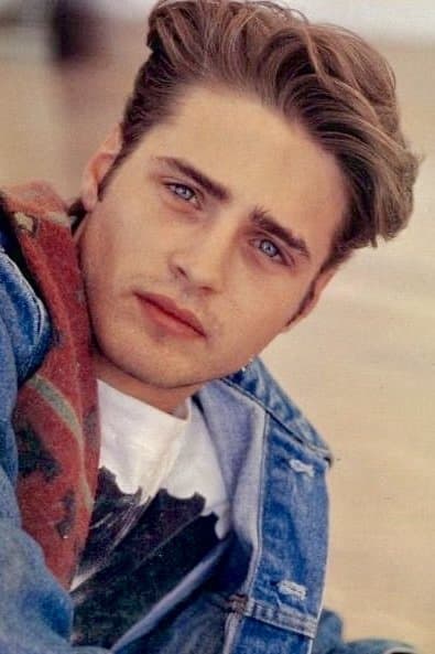 Jason Priestley profile
