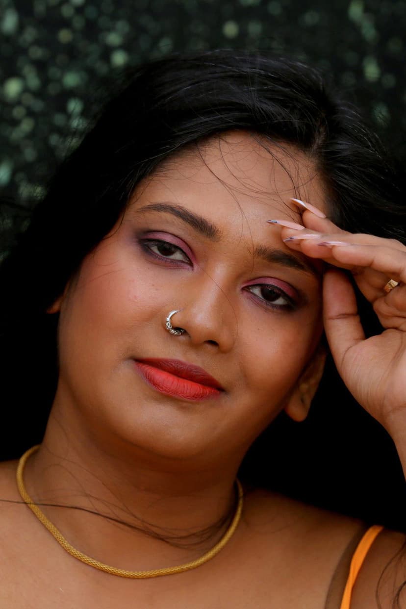 Rebecca Dilrukshi profile