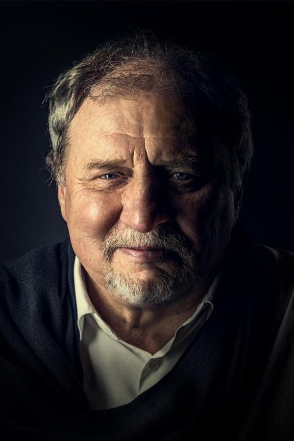 Andrzej Grabowski profile