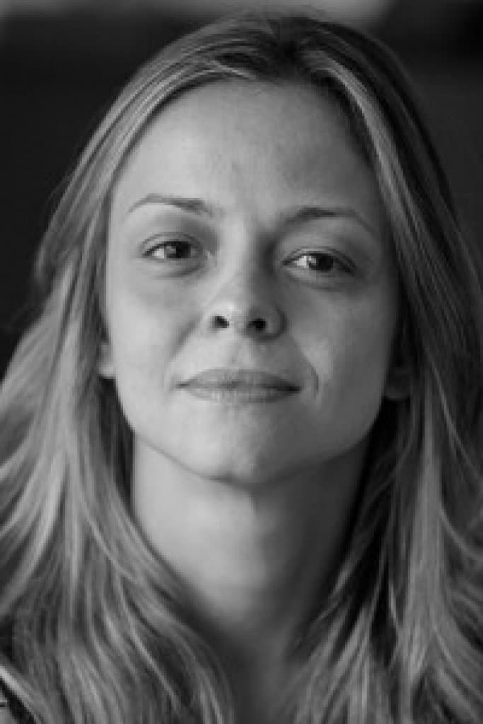 Stella Rabello profile