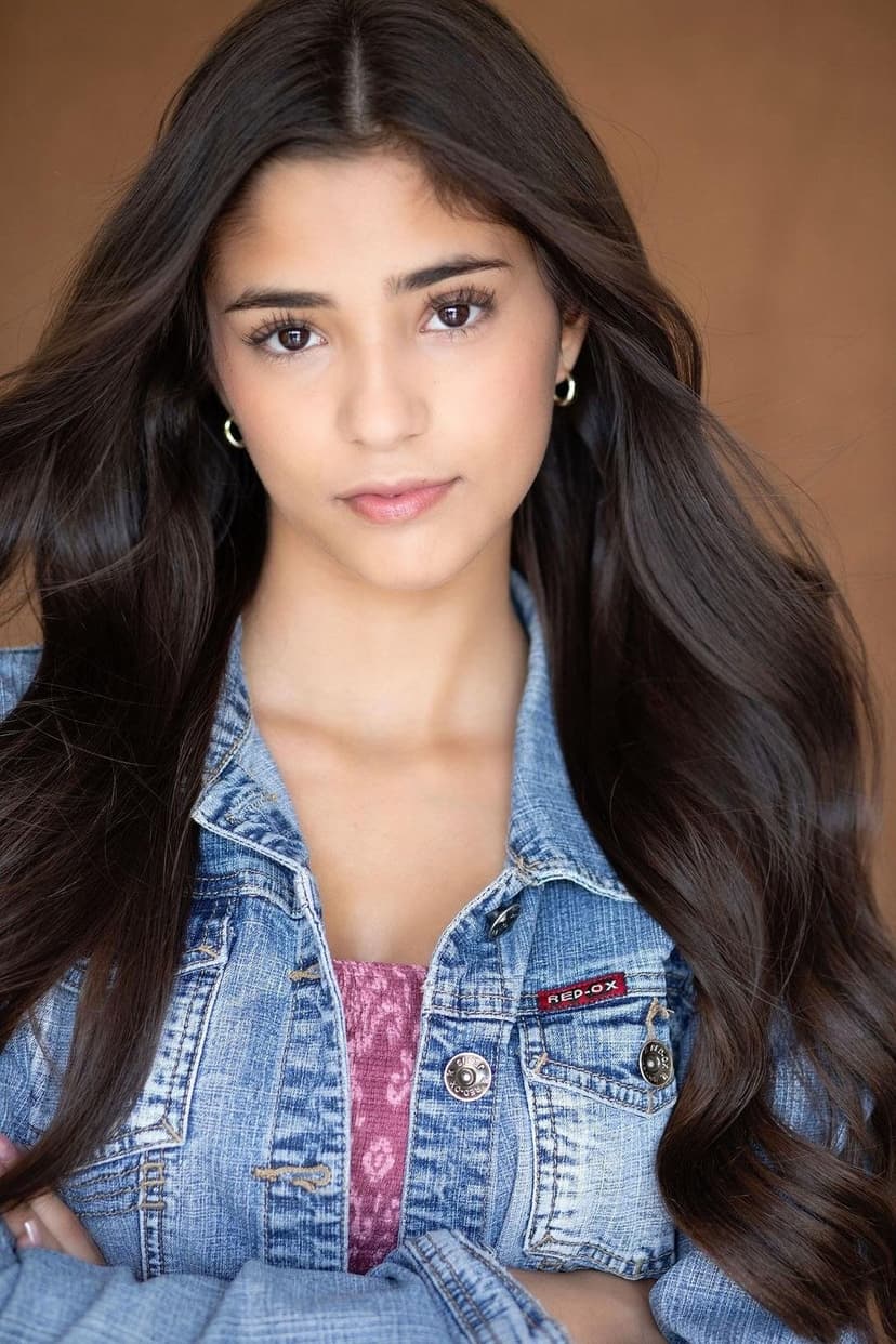 Nathalia Lares profile