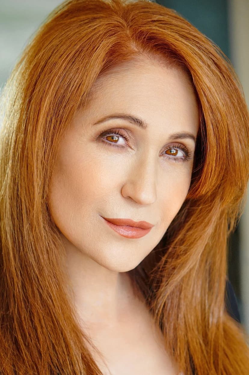 Elizabeth Arlen profile