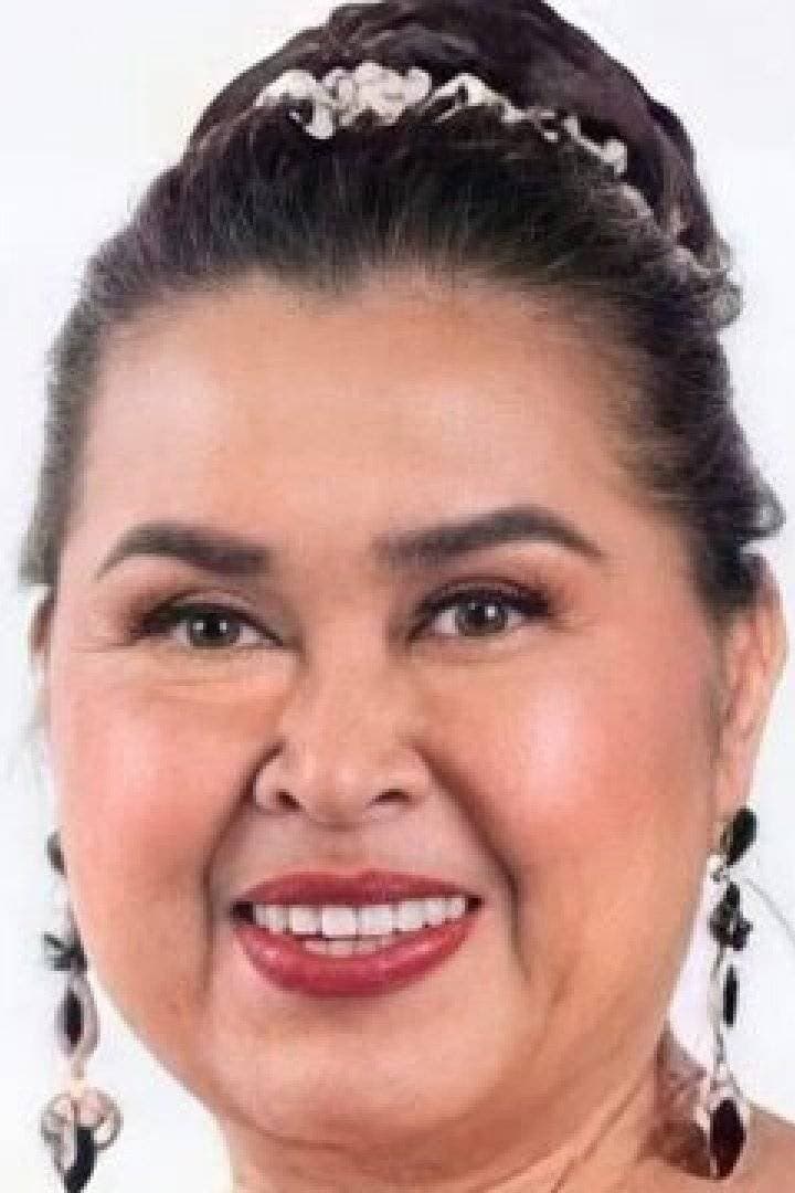 Elizabeth Oropesa profile