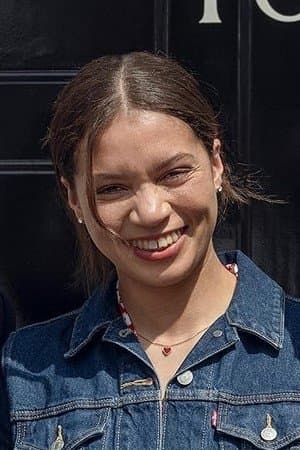 Isobel Akuwudike profile