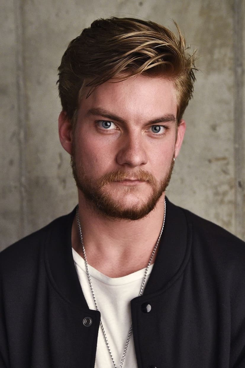 Jake Weary profile