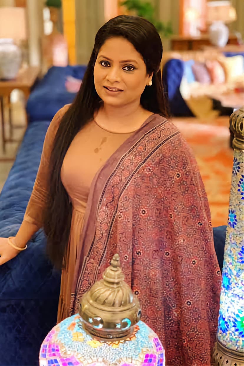 Seema Azmi profile