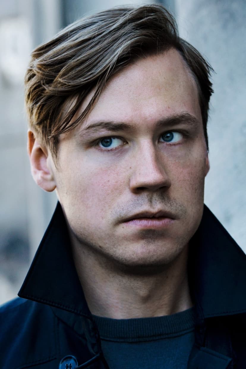 David Kross profile