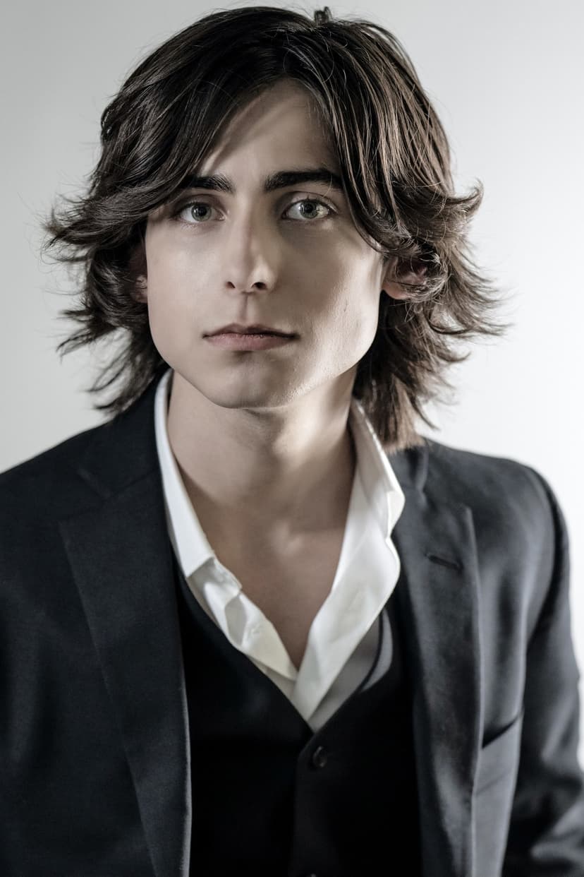 Aidan Gallagher profile