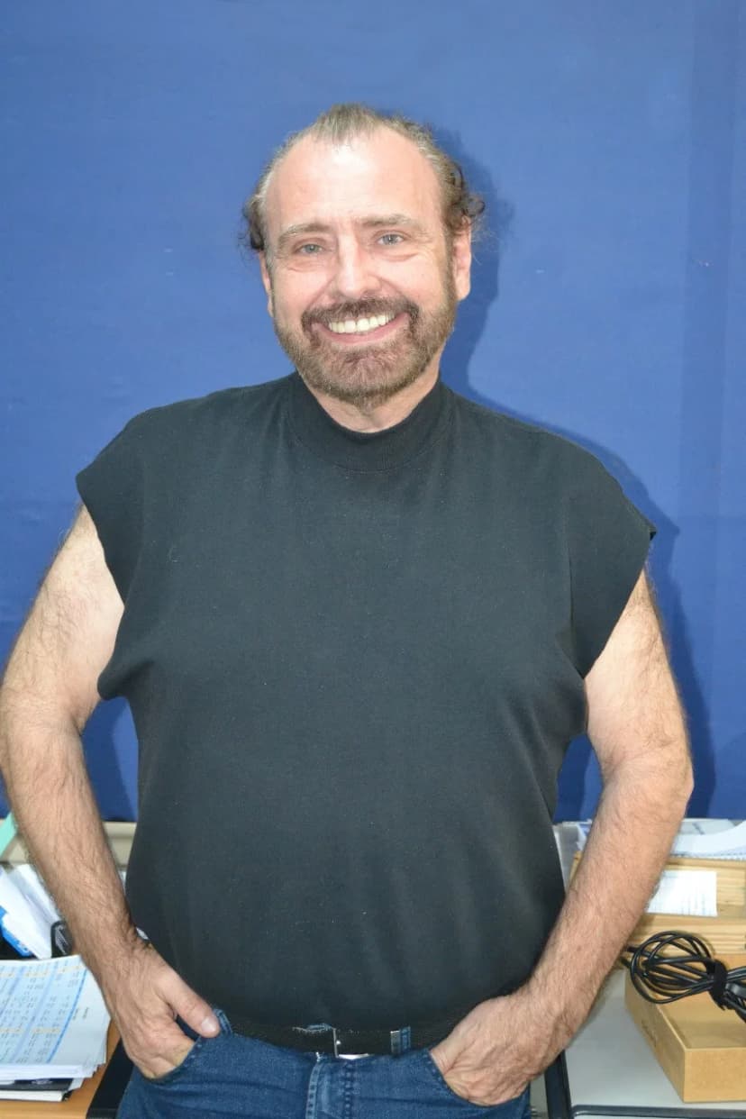 Hélcio Henriques profile