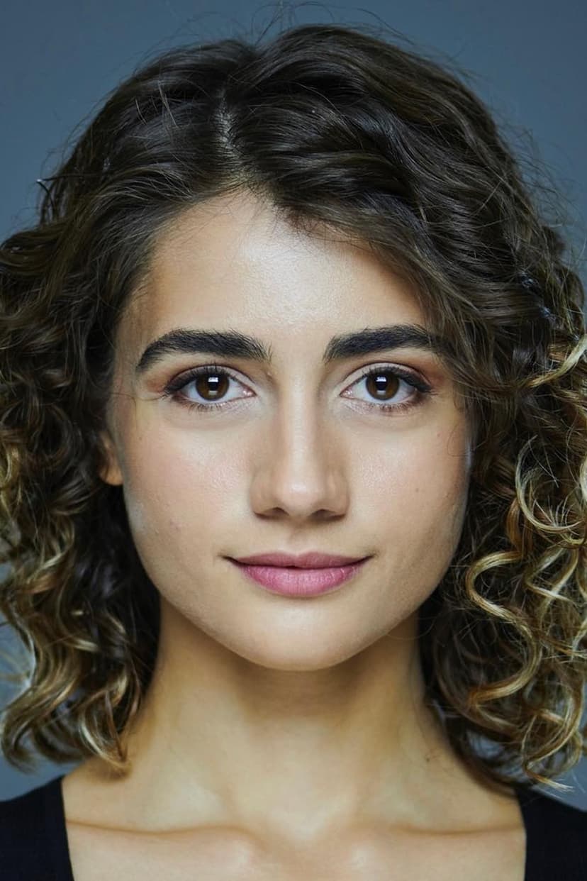 Hazal Akkın profile