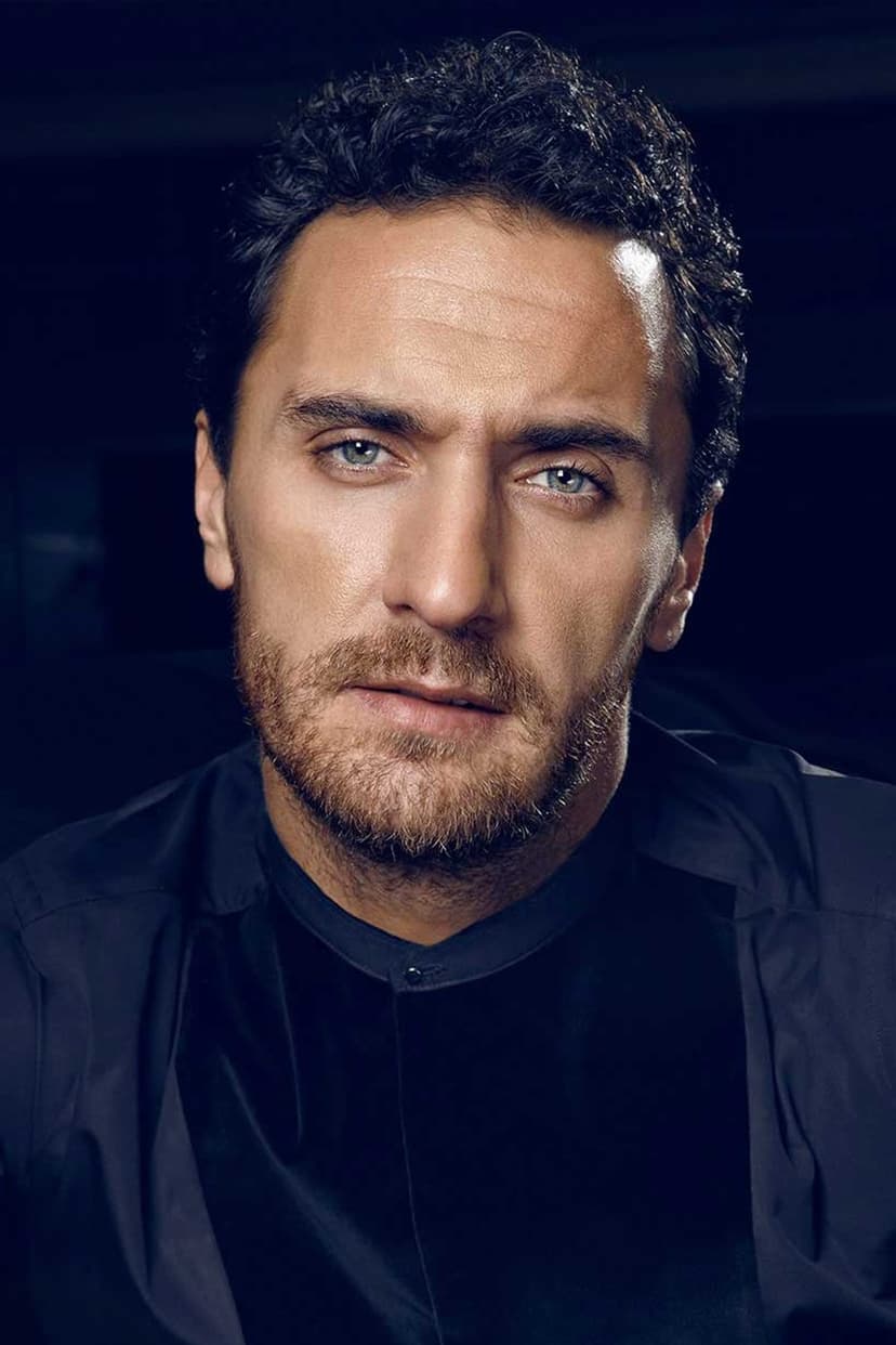 Fırat Çelik profile
