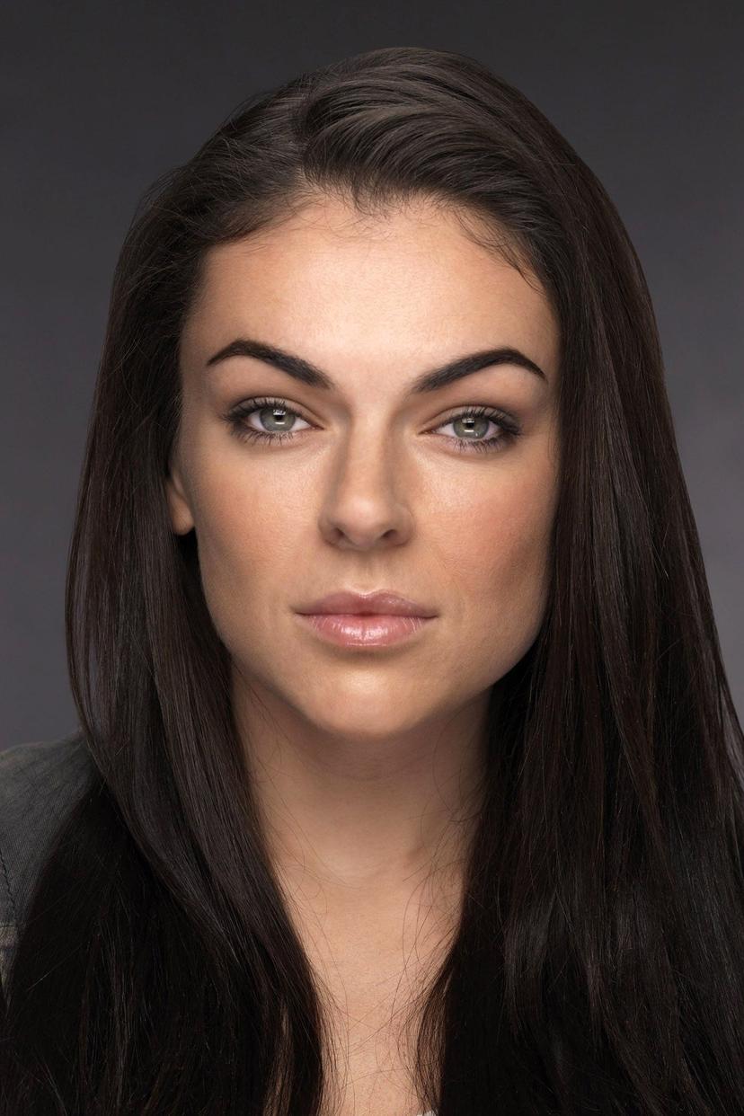 Serinda Swan profile