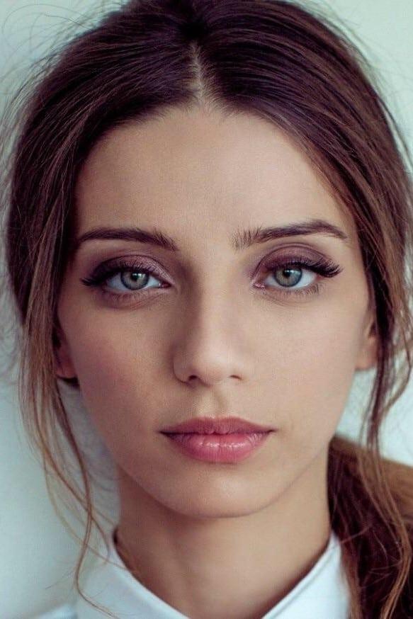 Angela Sarafyan profile